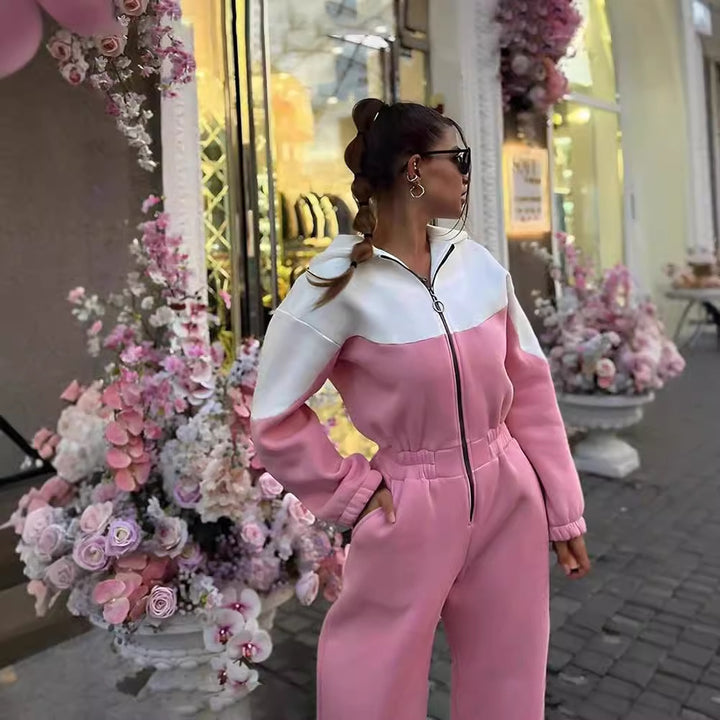 Fleece jacket and sports pants set for women with contrasting inserts Lune London