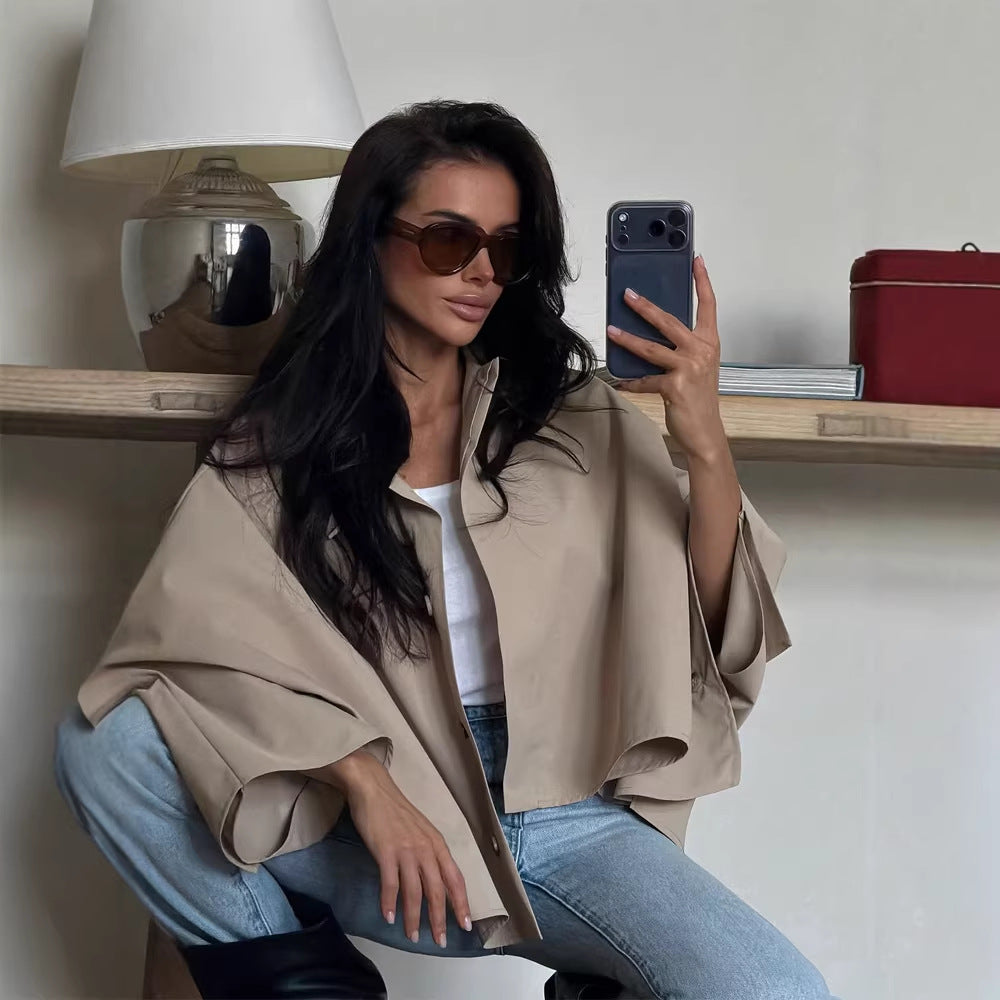 Women's Oversized Cropped Jacket with Voluminous Bat Sleeves and Shirt Collar Amarae