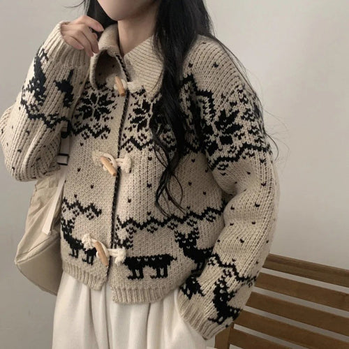 Cardigan pour femmes avec fermeture à bouton en bois et motif moderne Chic & Stil