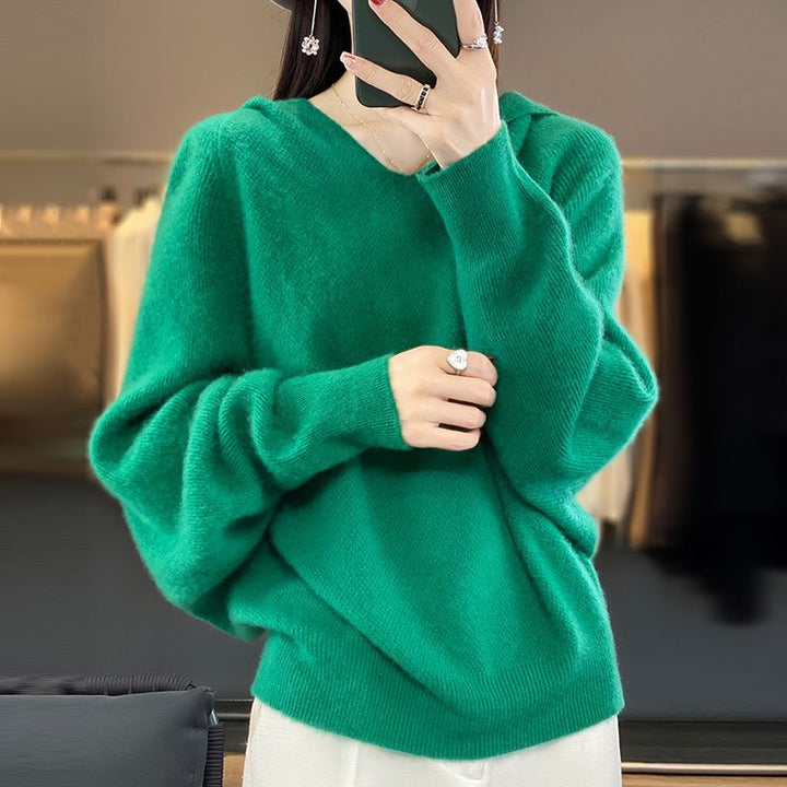 Pull femme à col en V en matériau doux Chic & Stil