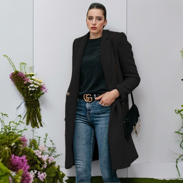 Ladies elegant and comfortable wool coat Amarae