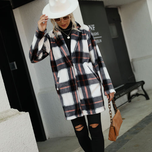Ladies Plaid Fleece Jacket with Trendy Cut and Practical Pockets Amarae