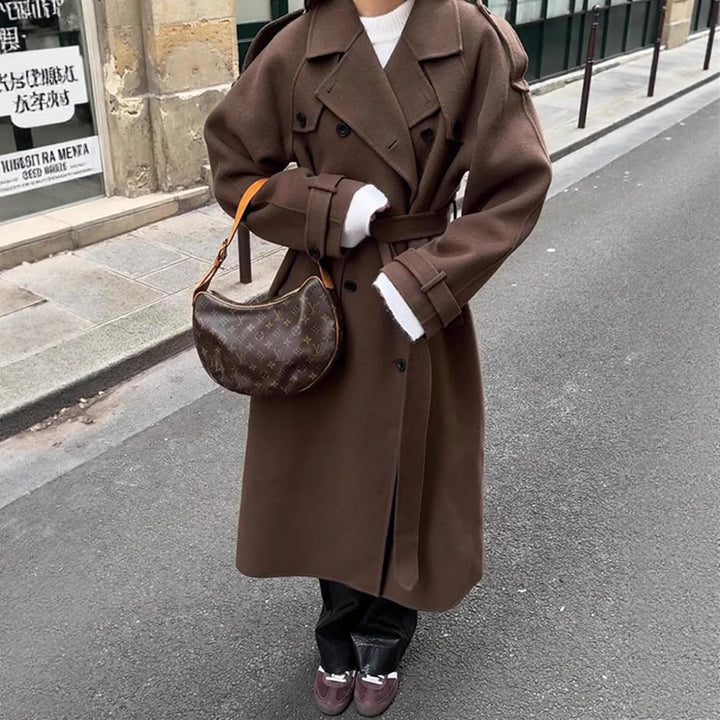 Oversized trench coat for women in high-quality wool blend with double breasted Lune London