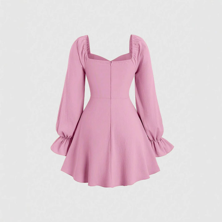 Robe mini femme avec manches bouffantes et décolleté en cœur chic Chic & Stil