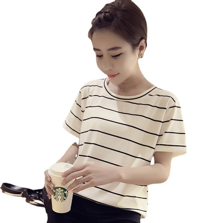 Women's striped T-shirt with short sleeves and a casual fit Lune London