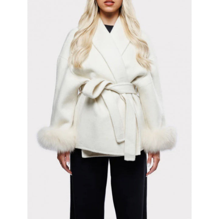 Elegant hooded jacket for women with faux fur trim Lune London