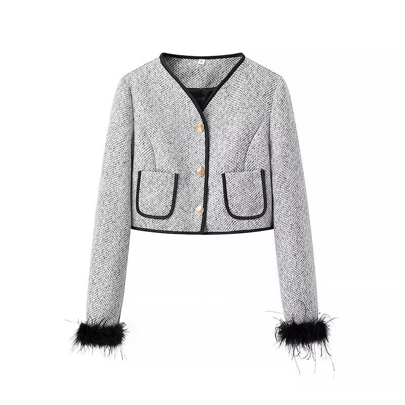 Ladies Elegant Bouclé-Tweed Two-Piece with Tailored Short Blazer, Mini Skirt, Piping Details and Feathery Cuffs Amarae