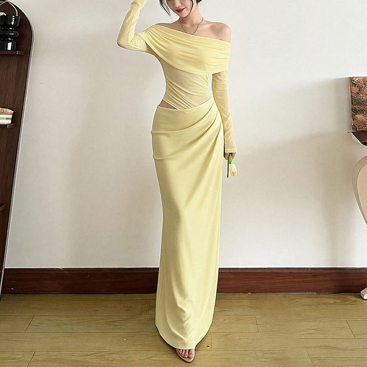 Robe maxi élégante pour femme à épaules découvertes avec détails en volants et manches longues Chic & Stil
