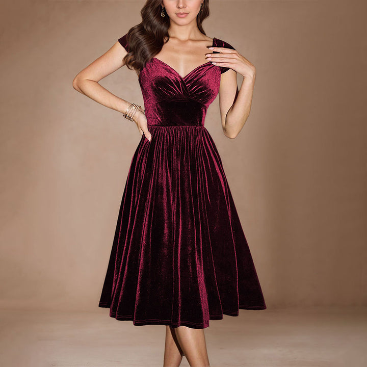 Robe midi femme en velours luxueux avec décolleté en V profond et coupe élégante Chic & Stil