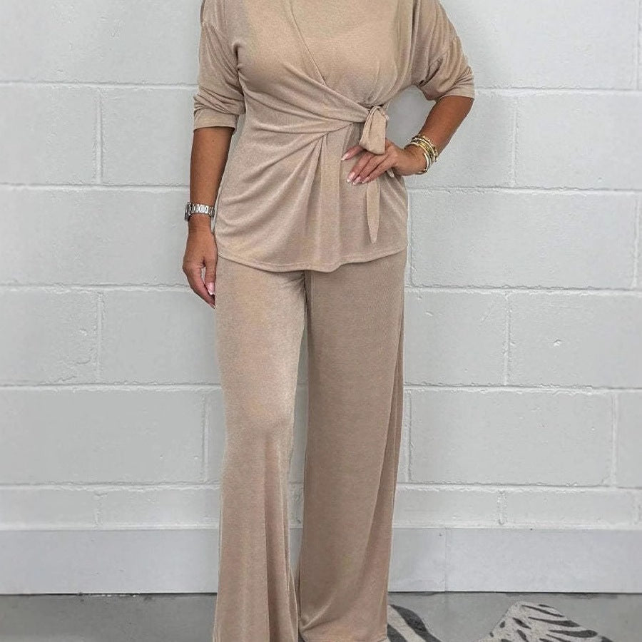 Casual lounge set for women with bow detail and loose fit Lune London
