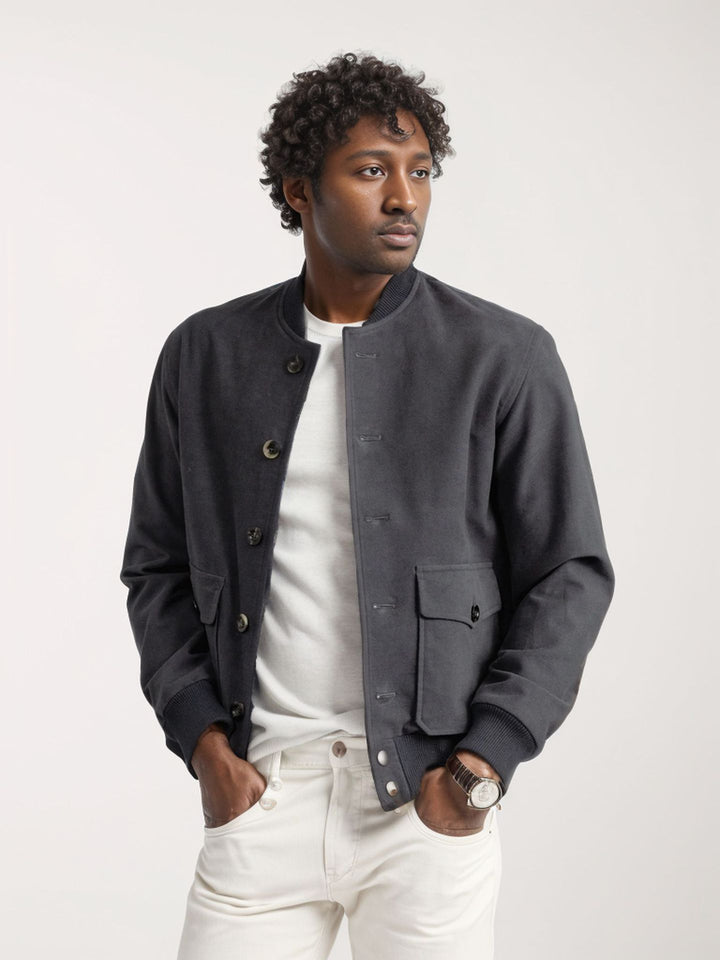 Casual quilted jacket for men with practical pockets Amarae