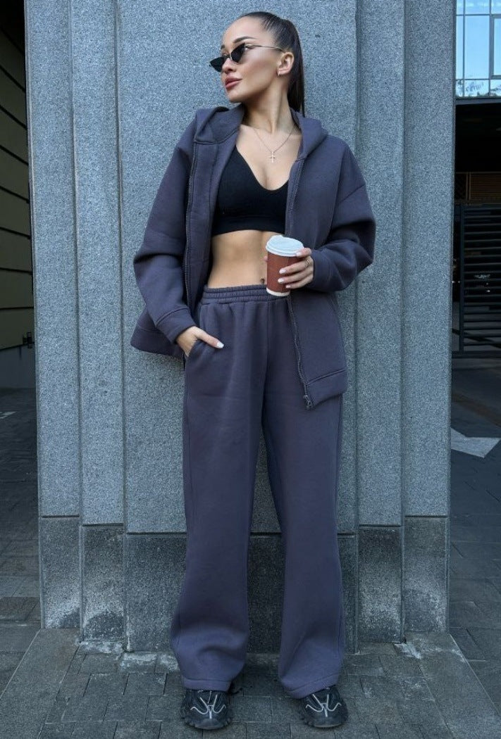 Women's sporty hoodie set with a loose fit and comfortable jogger pants Lune London