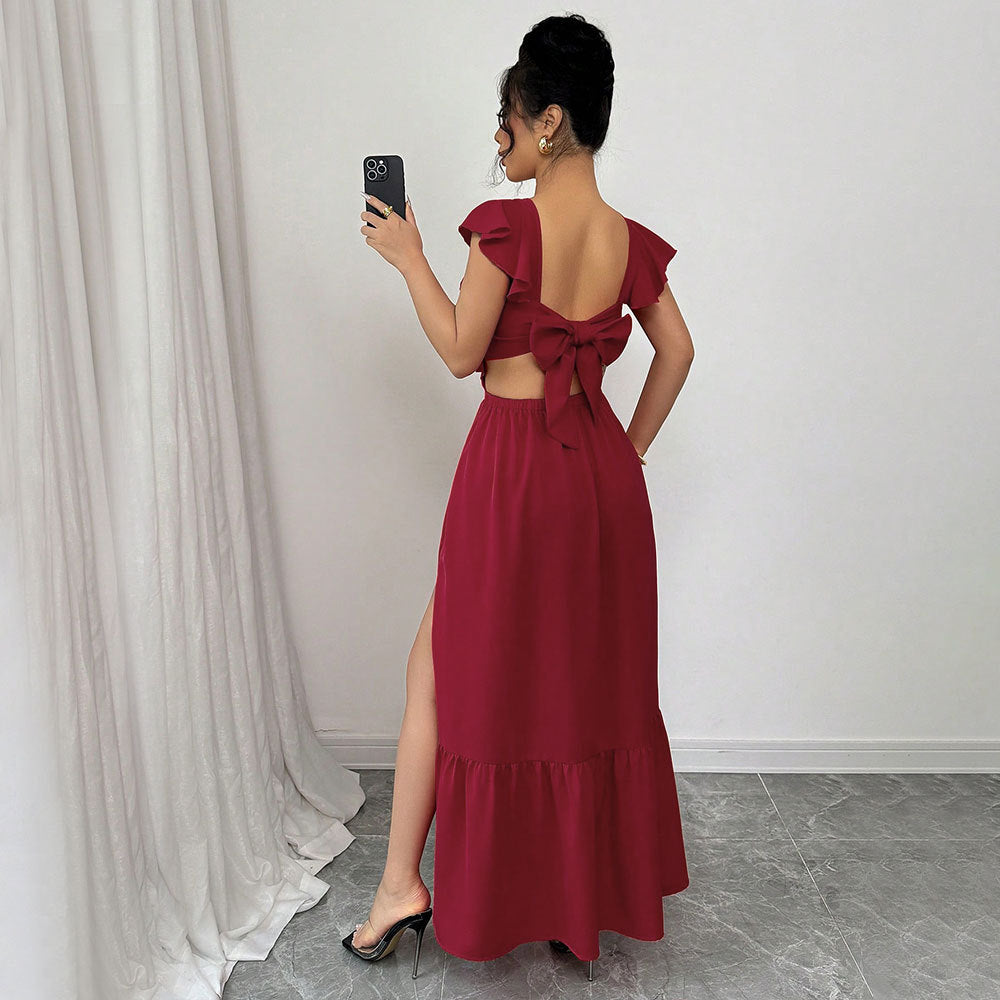 Robe maxi femme avec des détails de volants volumineux et une découpe sophistiquée dans le dos Chic & Stil