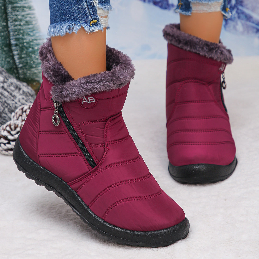 Thermal winter boots for women with cozy lining and side zip Lune London