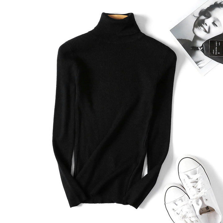 Women's turtleneck sweater with a fine ribbed texture and a fitted cut Lune Londonl