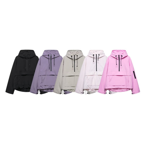 Veste de loisirs pour femmes avec col à capuche ajustable et poches pratiques Chic & Stil