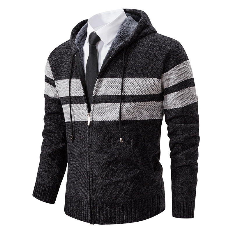Hooded sweatshirt for men with modern zipper and practical fleece lining Lune London