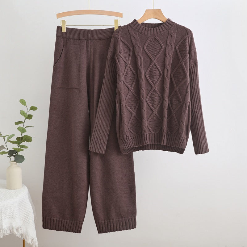Ladies knit set with diamond-shaped structure Lune London