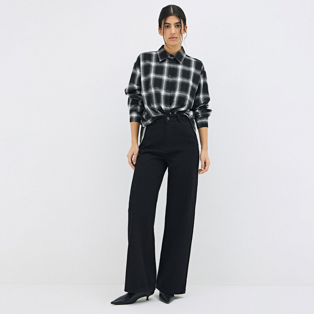 Square shirt for women with a casual cut and soft fabric Lune London