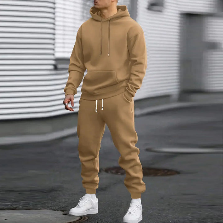 Men's sporty hoodie tracksuit made of high-quality sweat fabric Chic & Stil