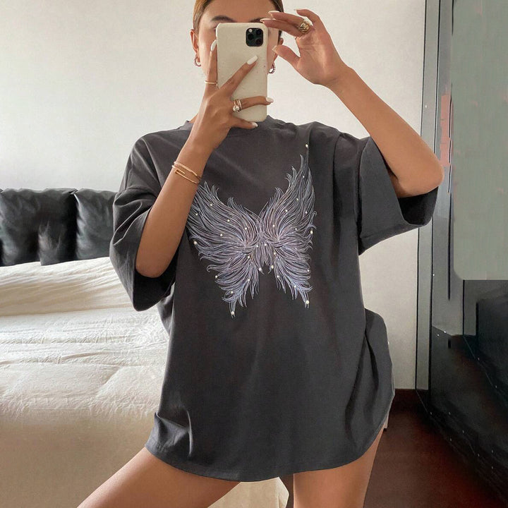 Oversized T-shirt for women with creative feather design Lune London