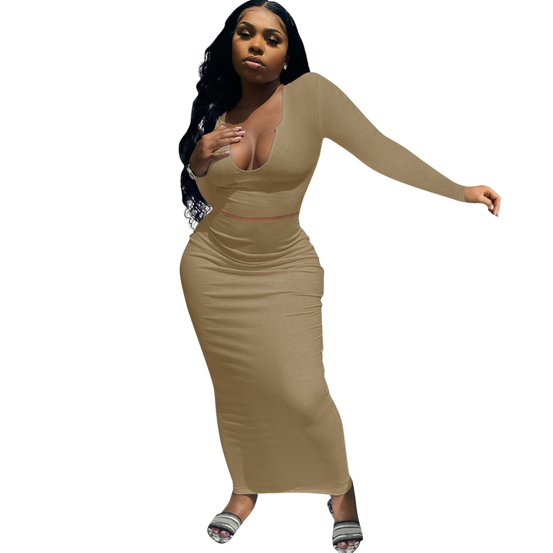 Fitted maxi dress for women with long sleeves and deep V neckline Lune London