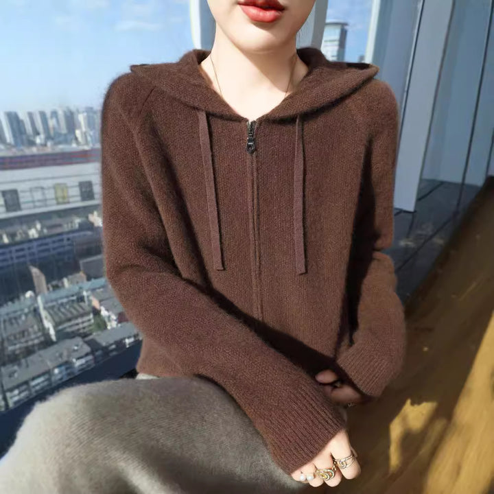 Veste à capuche confortable pour femmes avec matériau doux et fermeture éclair Chic & Stil