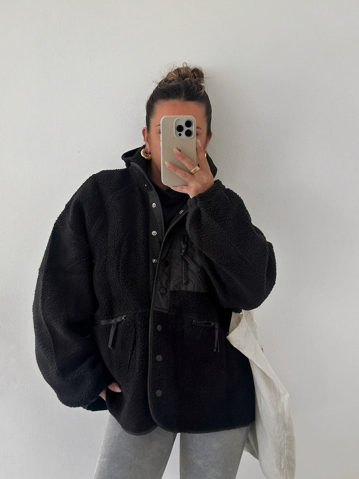 Ladies Oversized Chic Fleece Jacket