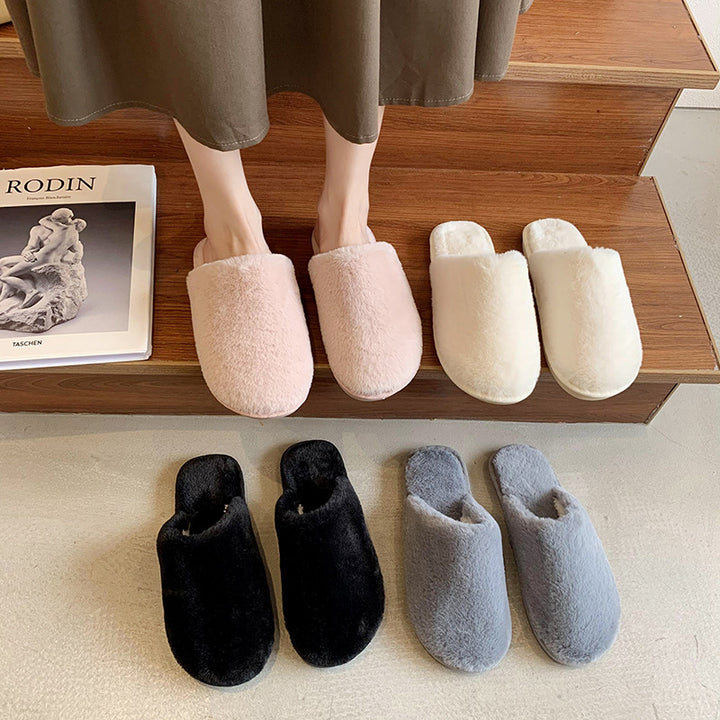 Ladies Plush Slippers in Soft Material Lune London