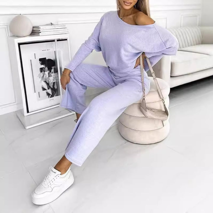Ladies elegant and casual loungewear set with a loose fit Lune London