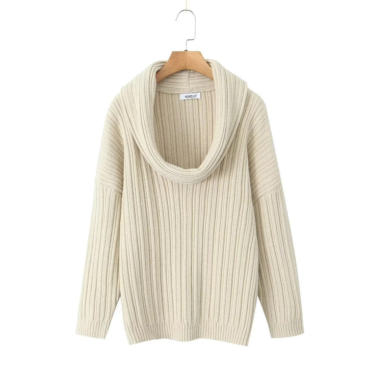 Women's sweater with wide turtleneck and structured ribbed design Lune London