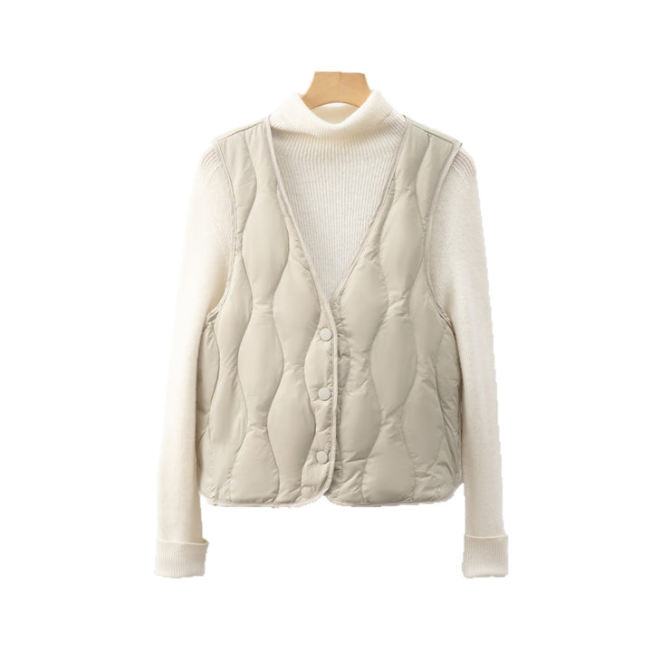 Quilted jacket for women with practical pockets and modern cut Lune London