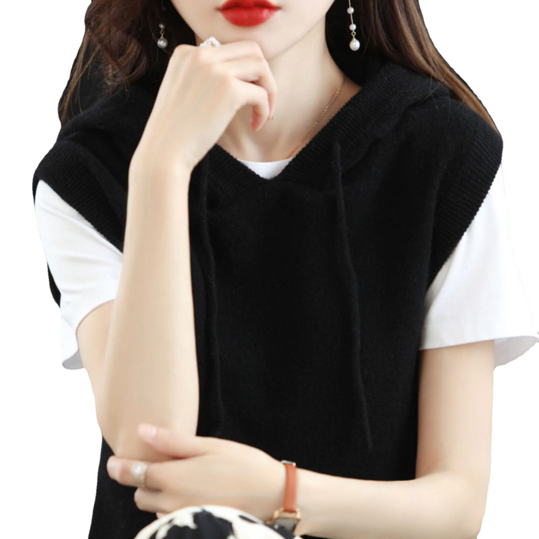 Women's hoodie with sleeveless design and elegant V-neck Lune London