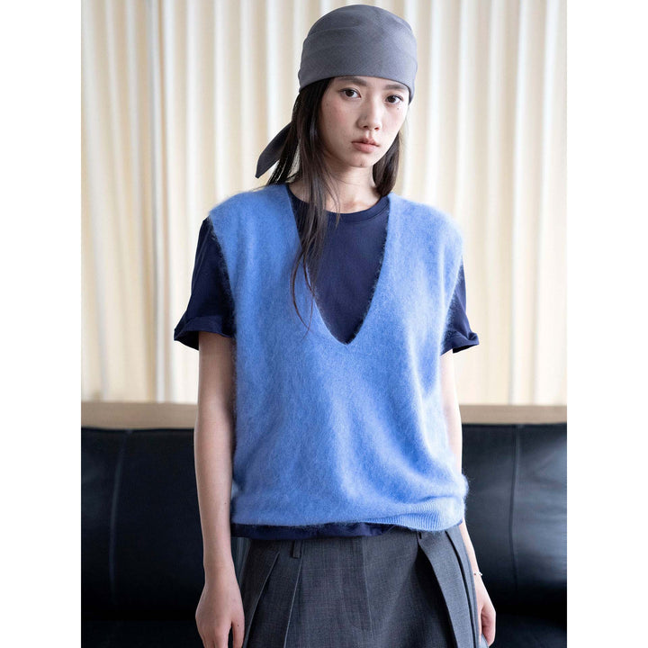 Women Sleeveless V-Neck Knit Vest in Mohair Look with Relaxed Fit Amarae