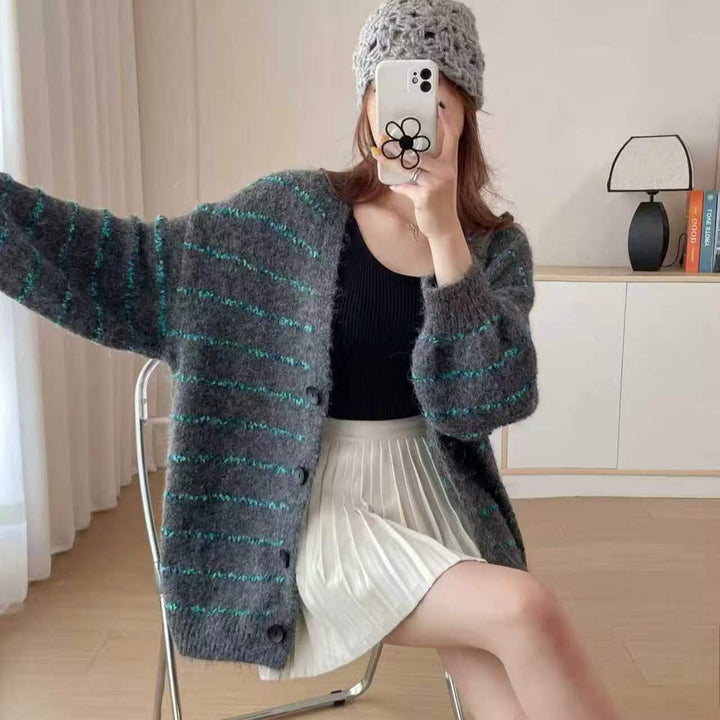 Gilet en tricot épais pour femmes avec rayures colorées et coupe tendance Chic & Stil