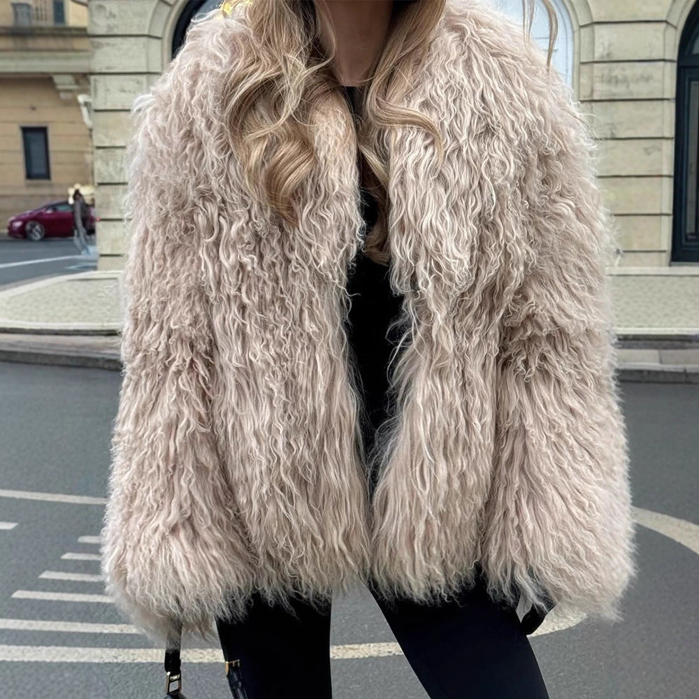 Women's short jacket made of voluminous lambskin imitation with curly structure Amarae