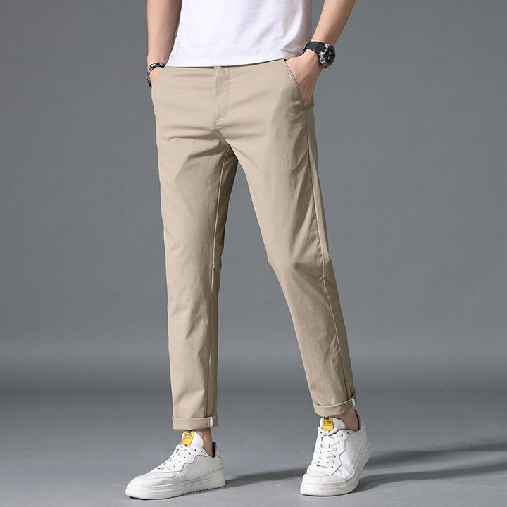 Trendy chino pants for men with elastic waistband and practical pockets Lune London