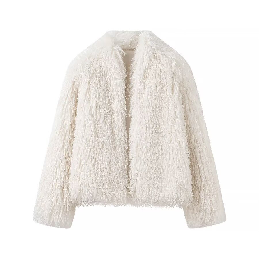 Veste en peluche confortable pour femmes avec coupe moderne et matériau doux