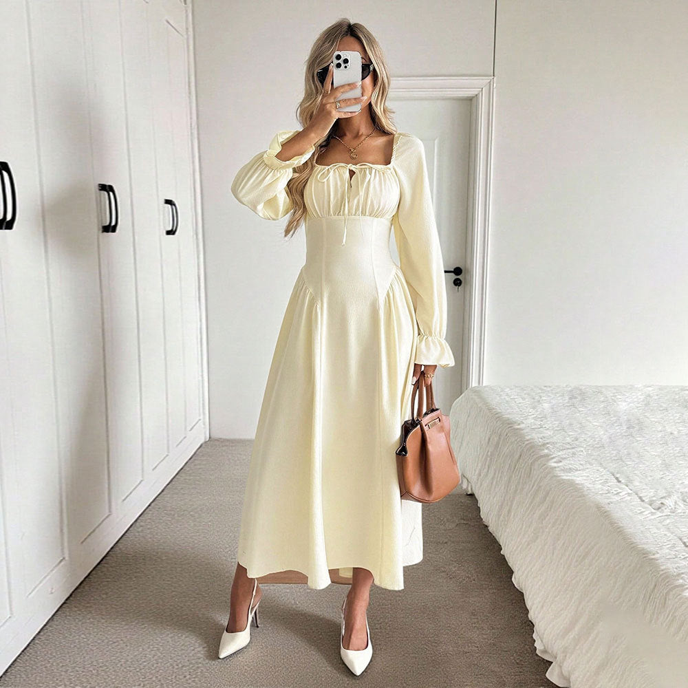 Robe maxi élégante pour femmes avec cordon sophistiqué et manches bouffantes Chic & Stil