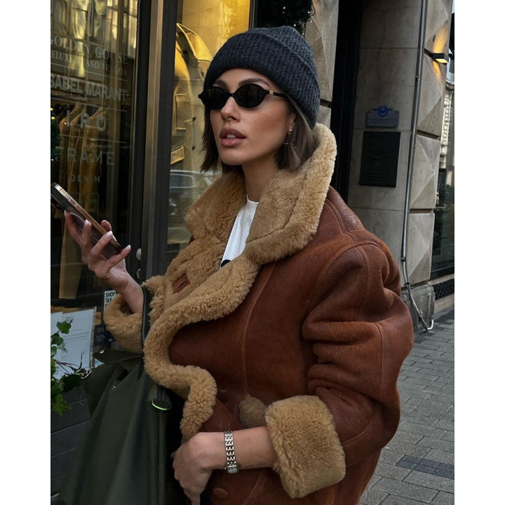 Casual fur coat for women with oversized cut Lune London