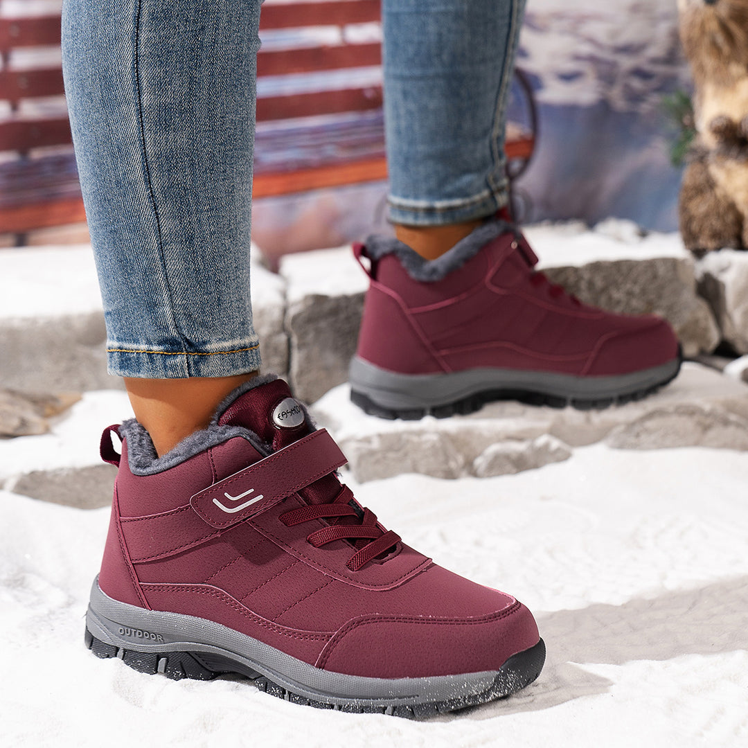 Women's winter boots with heated inner lining and non-slip sole Lune London
