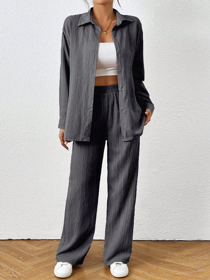 Ladies Lightweight and Airy Two-Piece Set with Structured Design Lune London