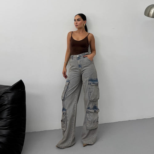 High-waisted cargo jeans for women with practical pockets Amarae