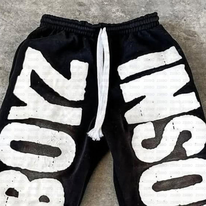 Women's sweatpants with large eye-catching logo print Chic & Stil