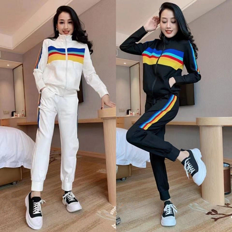 Women's sporty leisure set with high collar and colorful stripes Chic & Stil
