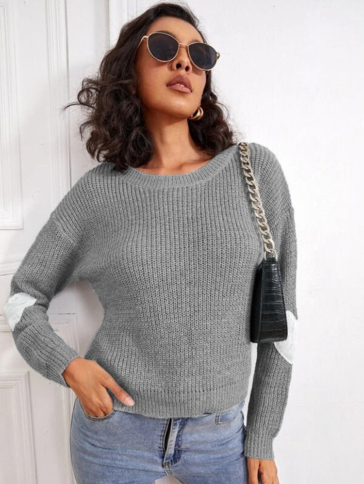 Trendy knitted sweater for women with contrasting sleeve accents Lune London