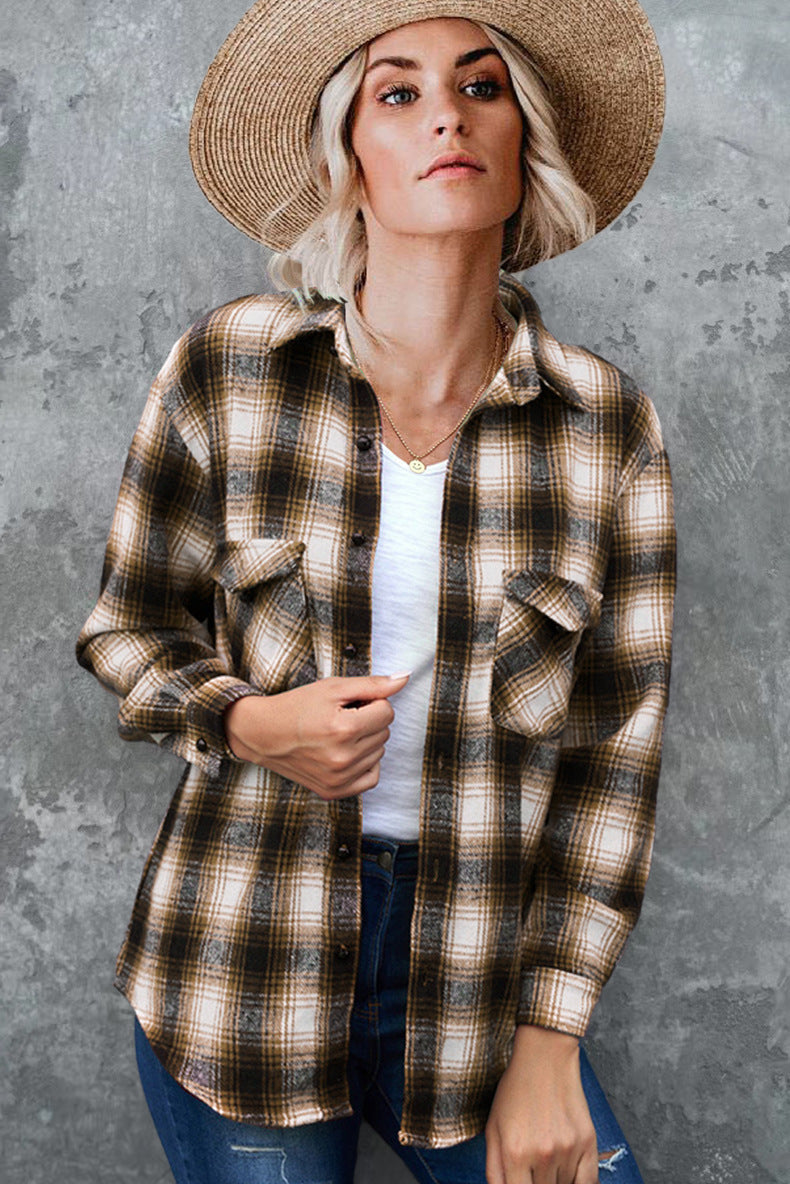 Cotton flannel shirt for women with plaid pattern and chest pockets Lune London