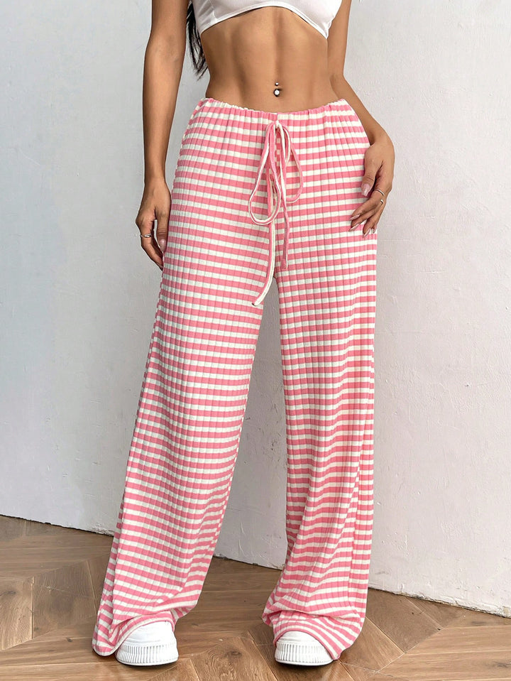 Loose carrot pants for women with practical pockets Lune London