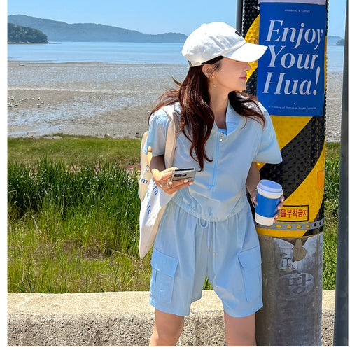 Women's sporty jumpsuit with practical pockets Chic & Stil