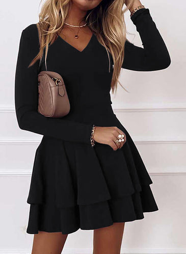 Ladies Casual V-Neck Mini Dress with Voluminous Ruffle Hem Chic Und Stil